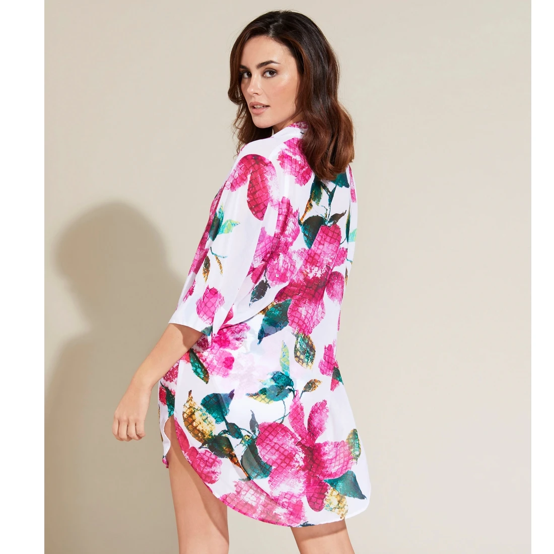 Chemise Fleuri Fond Blanc Angela 5 Chemise Fleuri Fond Blanc Angela – Image 3