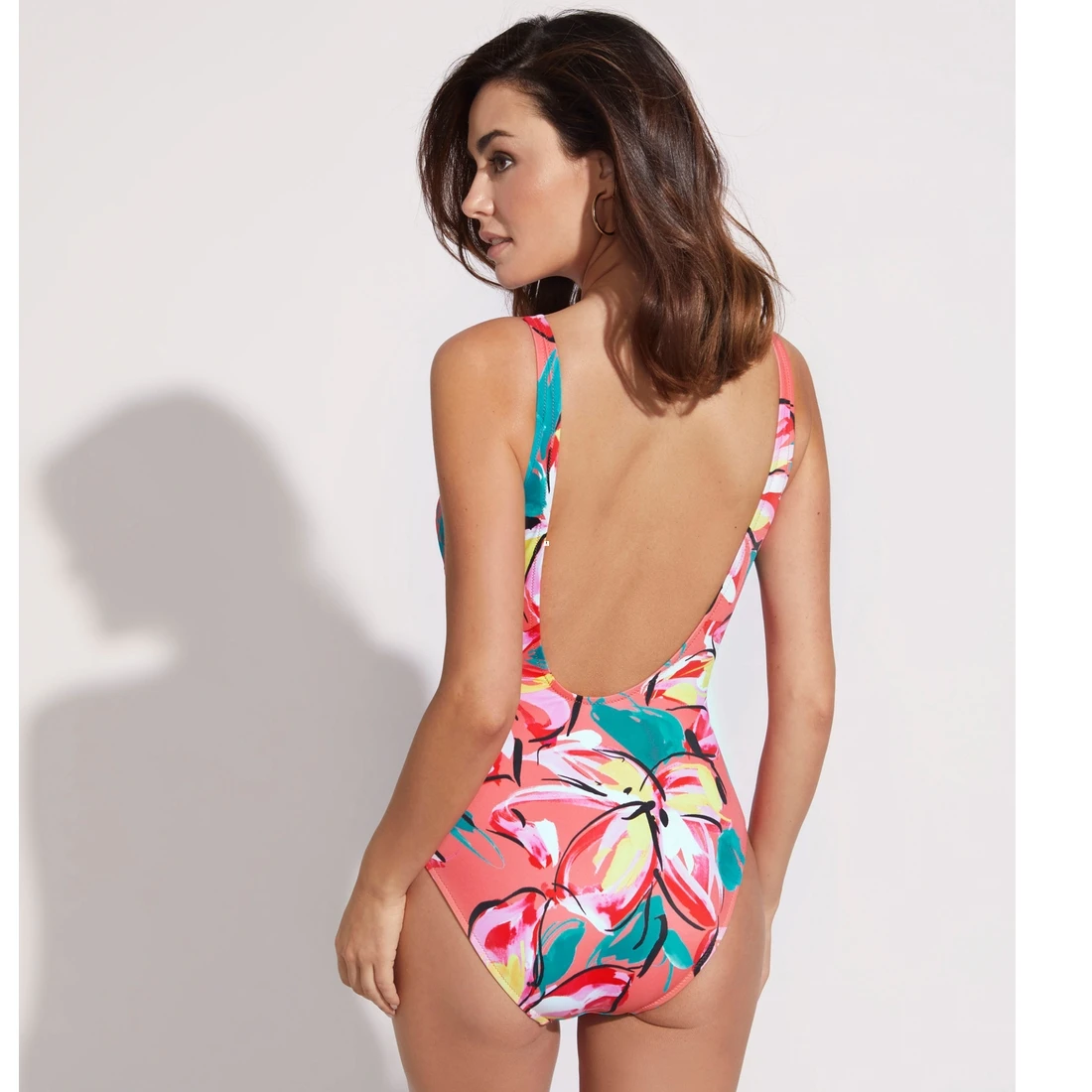 Maillot De Bain 1 Pièces Avec Mousses Drapé Fleuri Dalila 4 Maillot De Bain 1 Pièces Avec Mousses Drapé Fleuri Dalila – Image 2