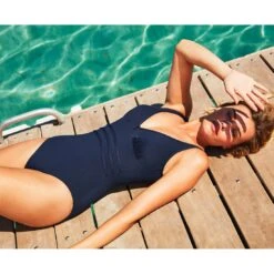 Maillot De Bain Une Pièce Uni Gainant Grace -Chic Plage Boutique grace marine